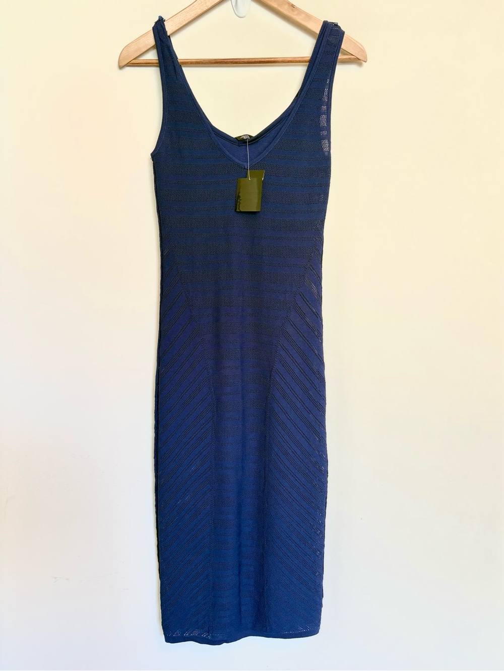 NWT bebe Women's Navy Blue Bodycon Striped Knit Dress V-neck Soft Lining Size XS